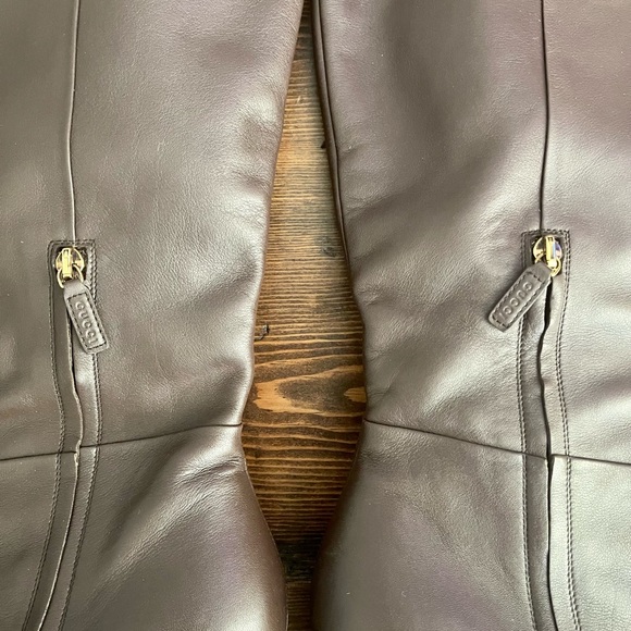 Gucci brown leather tall boot wedges with GG logo - Picture 2 of 10